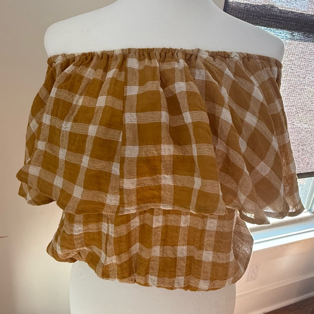 NWT. Show Me Your Mumu Gold & White Plaid Ruffle Crop top. Size Small.
